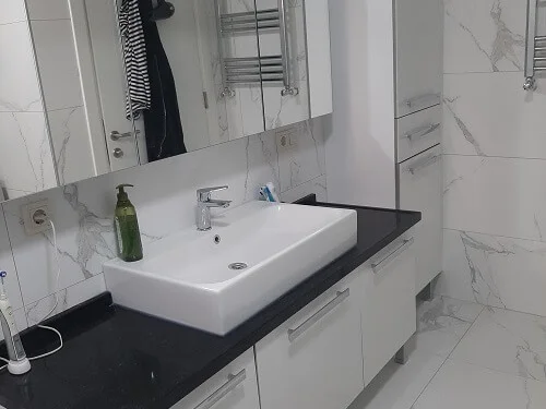 Bornova Atatürk Mahallesi Geniş Aile Banyo & Çamaşır Odası - Bornova / Atatürk