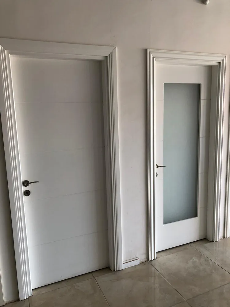 İzmir Mutfak Banyo Luxury Dikey Cam Bölmeli Işık Geçiren Hol Kapısı (MODEL-16-2) - Buca Adatepe özel mimari imalat