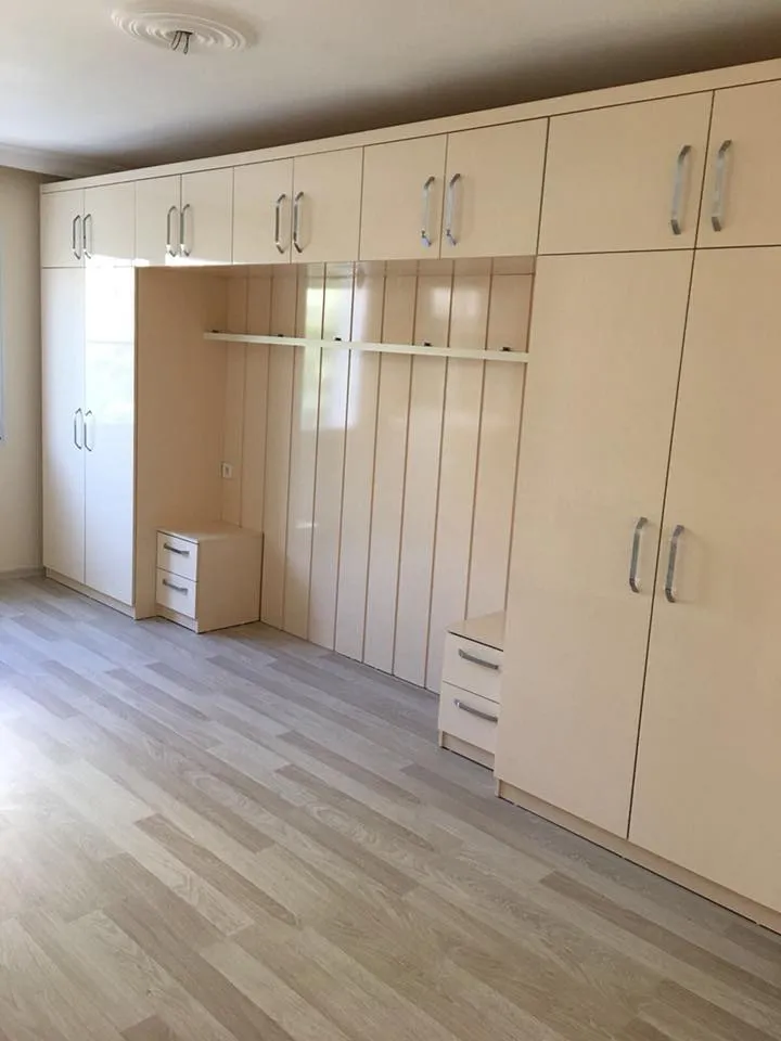 İzmir Mutfak Banyo Luxury Ölü Alan Bırakmayan Döner Askılıklı L Gardırop (MODEL-16-3) - Buca Adatepe özel mimari imalat