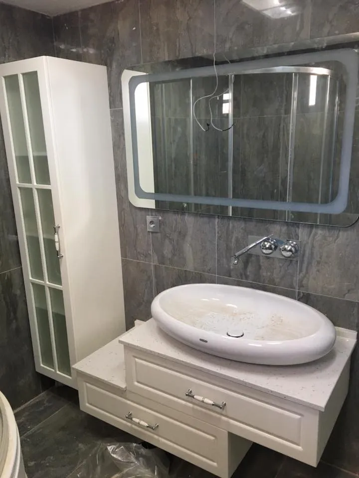 İzmir Mutfak Banyo Luxury Gizli Entegre Basamaklı Çocuk Dostu Banyo Dolabı (MODEL-17) - Buca Adatepe özel mimari imalat