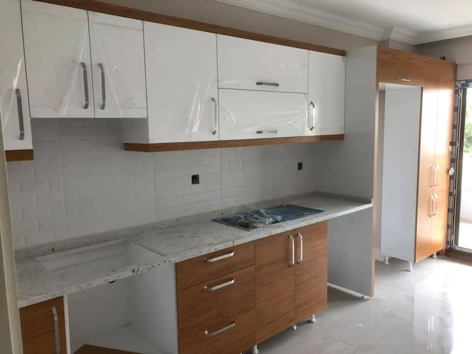 İzmir Mutfak Banyo Luxury Mermer Dokulu Seramik Panelli Vizon Mutfak (MODEL-18-4) - Buca Adatepe özel mimari imalat
