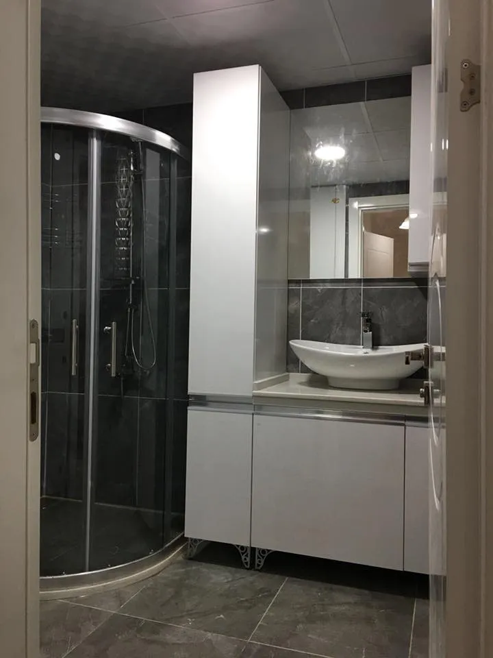 İzmir Mutfak Banyo Luxury Dar Banyolar İçin Aynalı Üst Modüllü Kompakt Dolap (MODEL-5) - Buca Adatepe özel mimari imalat